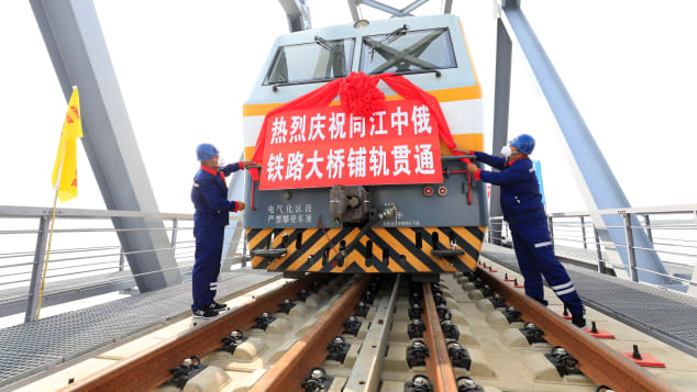 रुस र चीनको सिमाना जोड्ने पहिलो ‘रेलवे पुल’ को निर्माण सम्पन्न 